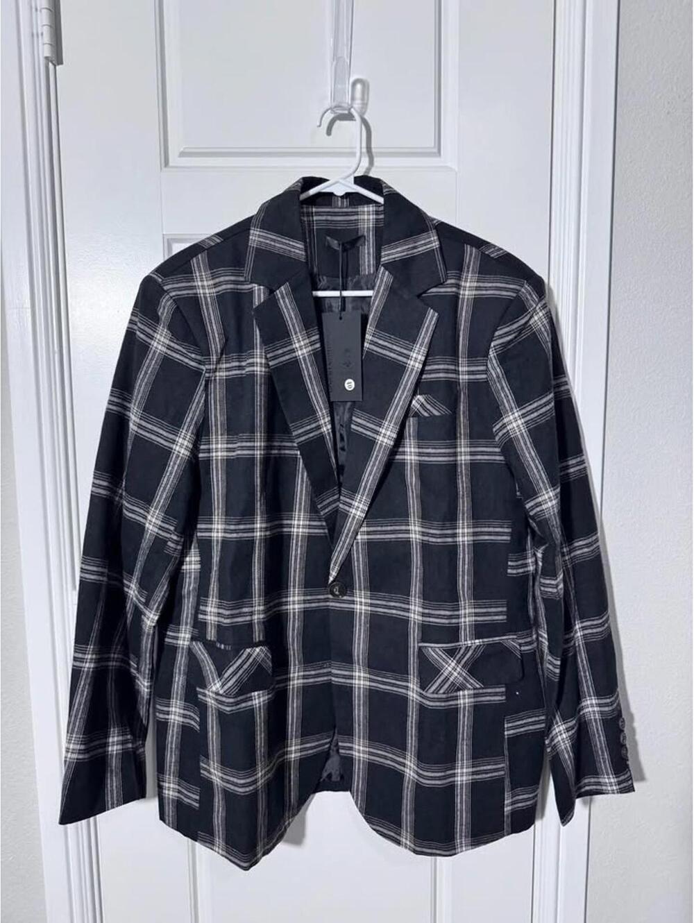 Suit Jacket for Men Size XL Black and Gray Plaid Blazer M413